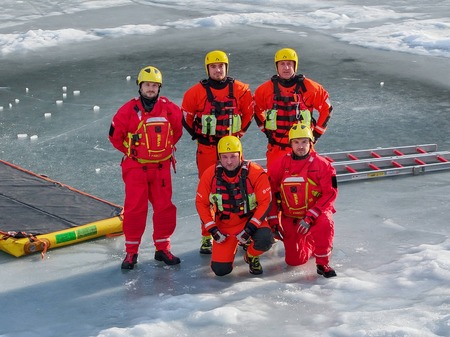 Vaja reševanja iz zaledenelega jezera – Ivarčko jezero (2)